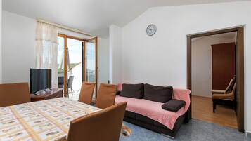 Apartment (A7) | Interior