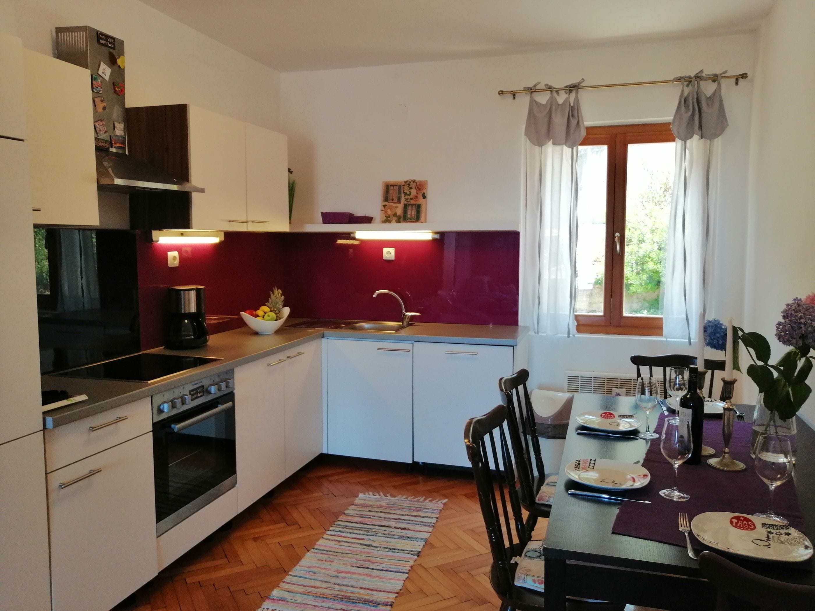 Apartment (A3) | Private kitchen | Espresso maker, fridge, oven, stovetop