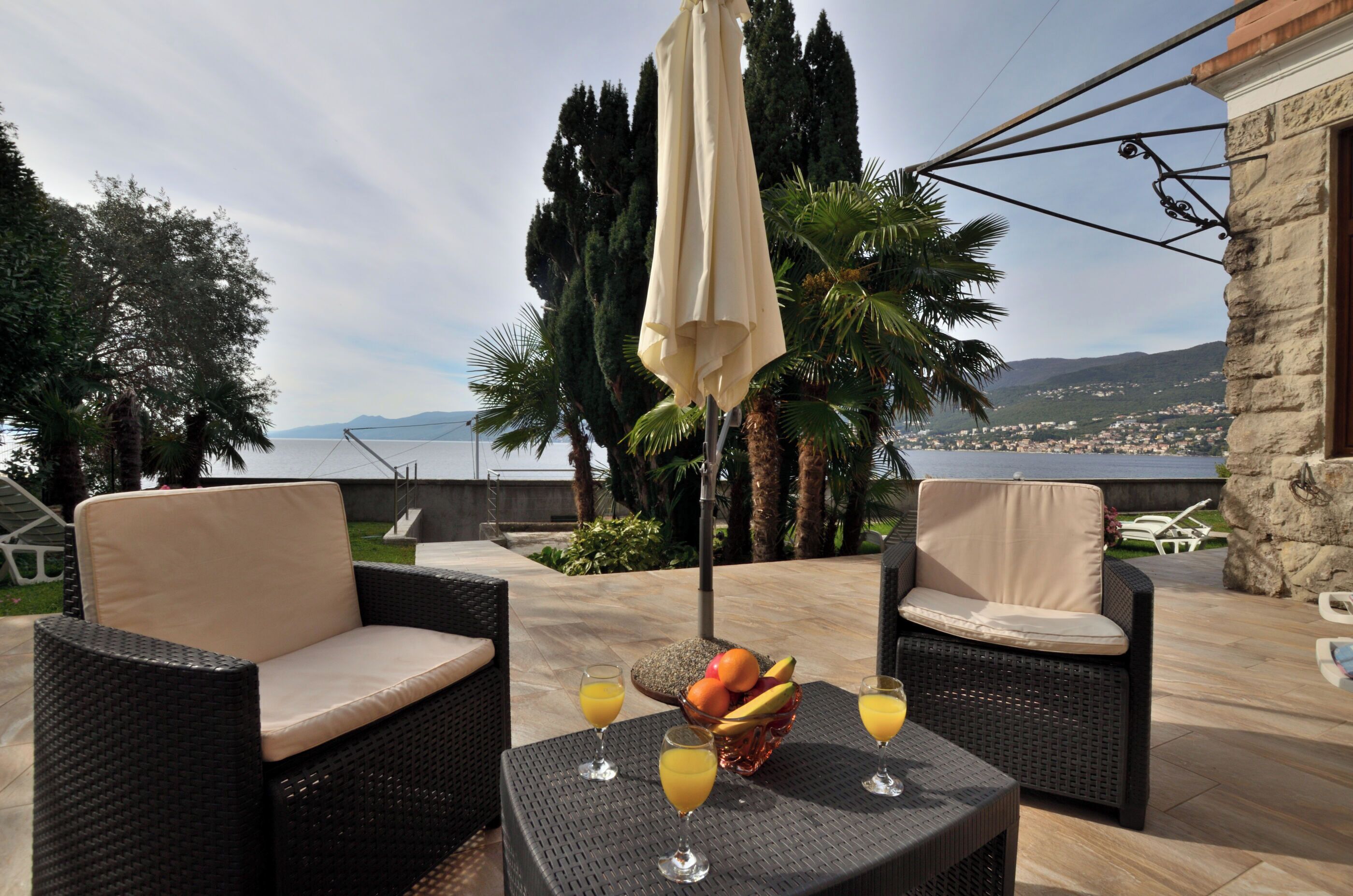 Studio (A2) | Terrace/patio