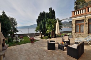 Studio (A2) | Water view