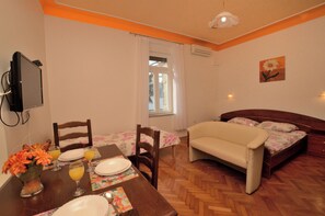 Studio (A2) | Intérieur