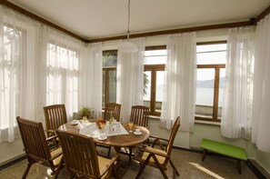 Apartment (A1) | Dining