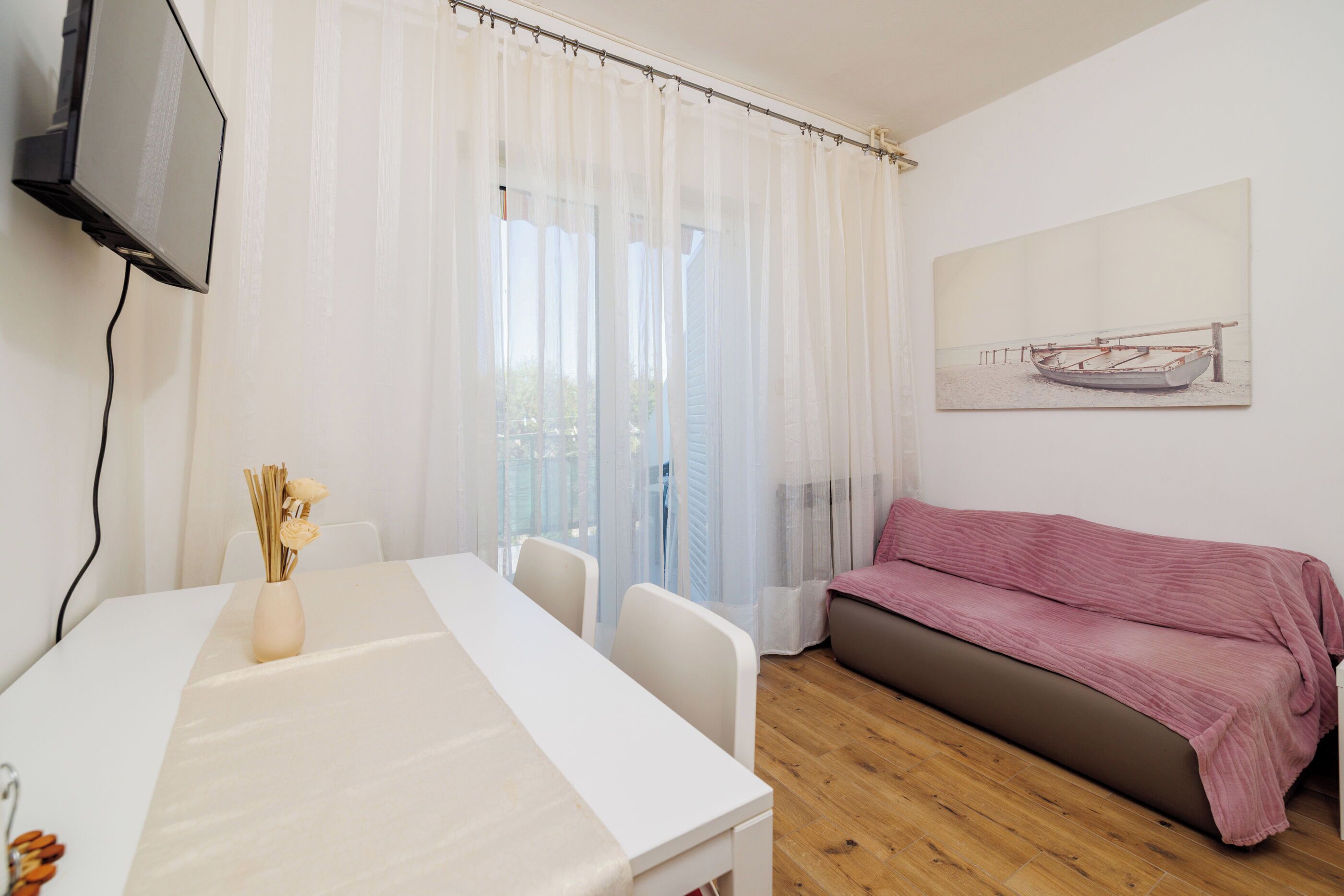 Apartment (A2) | Living room