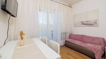 Apartment (A2) | Living room