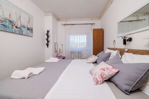 1 bedroom, free WiFi - Apartments Anica (Rab)