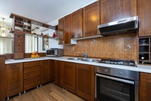 House | Private kitchen | Fridge, microwave, oven, stovetop - House Suzana (Rovinj)