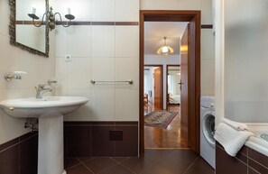 House | Bathroom