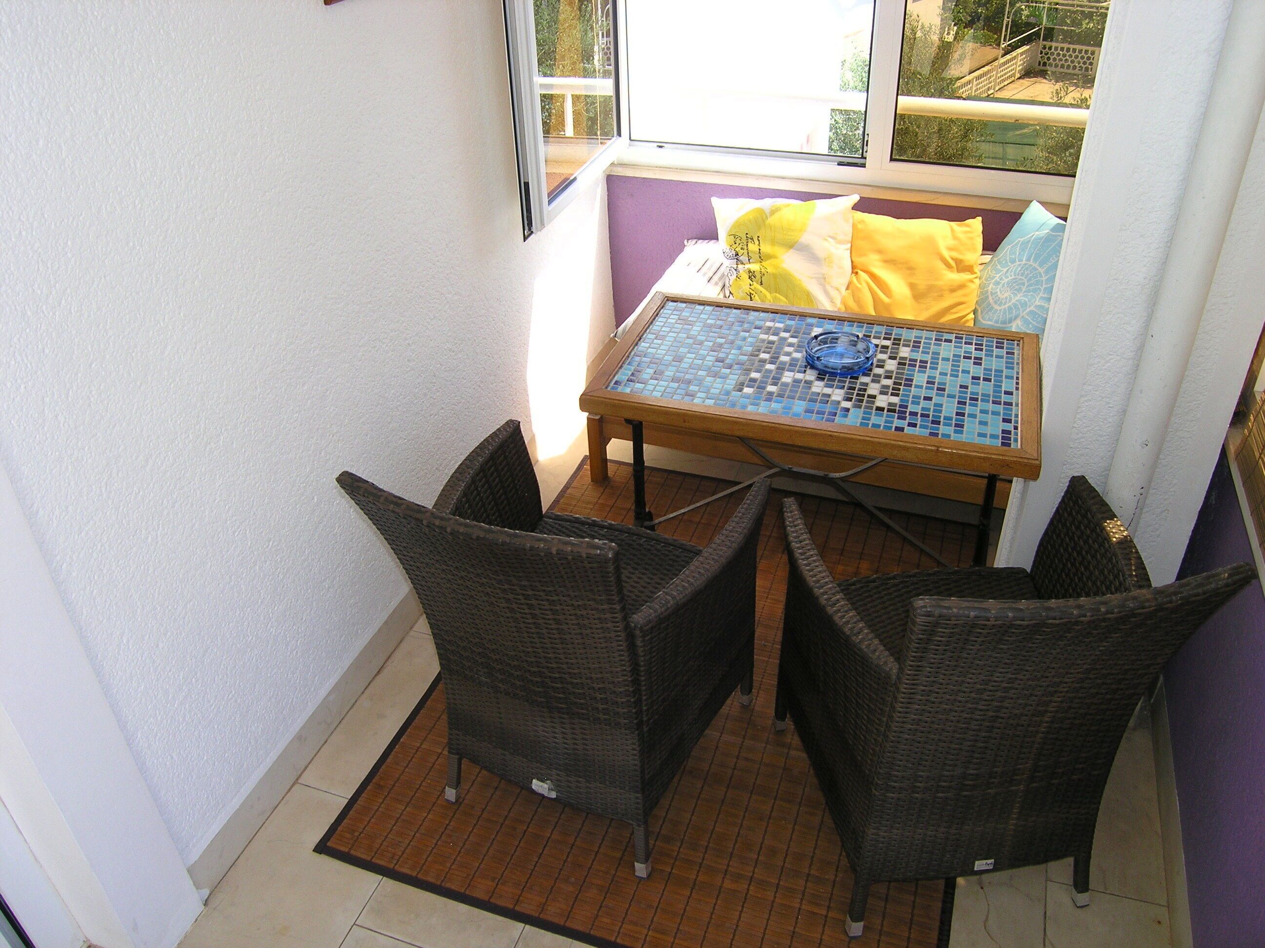 Apartment (A4) | Balcony