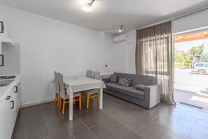 Apartment (A3) | Living room - Apartments Nerina (Novigrad)