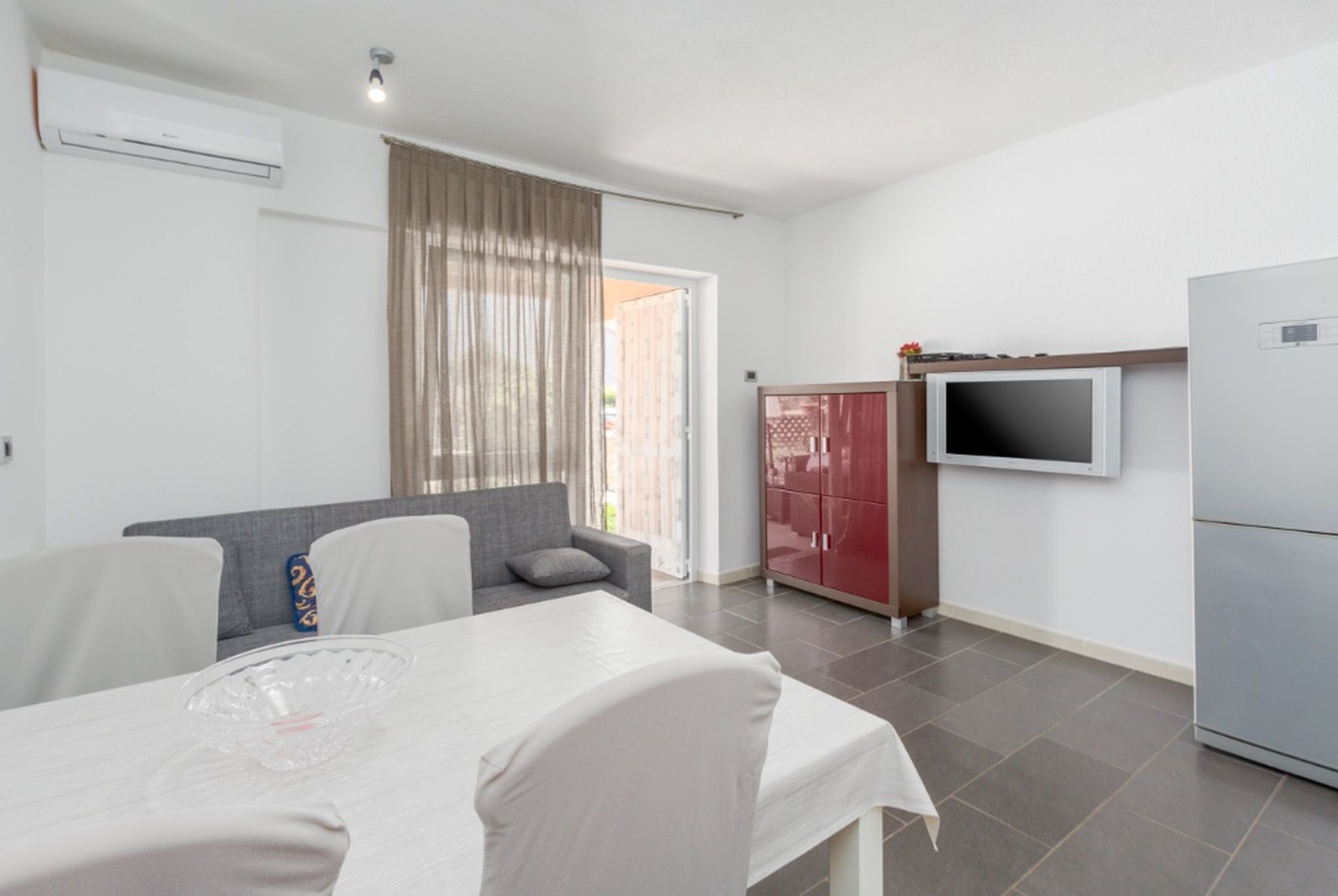 Apartment (A3) | Dining
