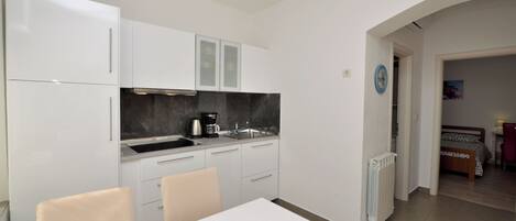 Apartment (A2) | Private kitchen