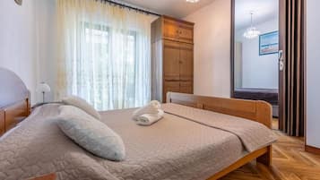2 habitaciones, tabla de planchar con plancha y wifi gratis