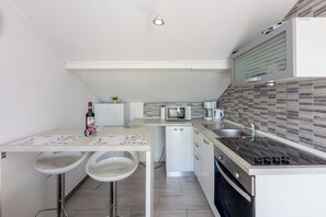 Studio (A2) | Eigene Küche