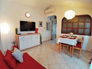 Apartment (A2) | Living room
