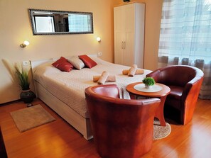 Studio (A1) | 2 bedrooms, free WiFi
