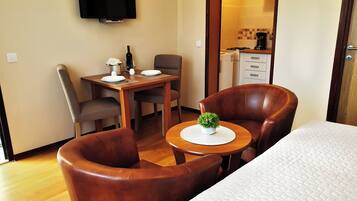 Studio (A1) | Interior