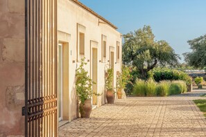 Property entrance - Ballium Luxury Relais (Avola)