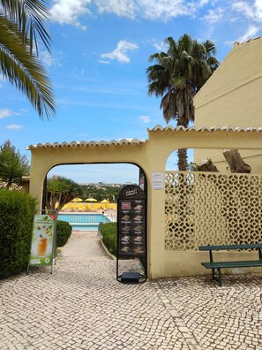 Enceinte de lâhĂ©bergement