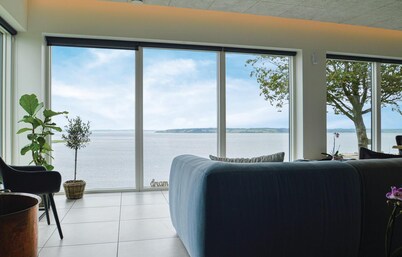 Amazing home in Løgstrup with WiFi