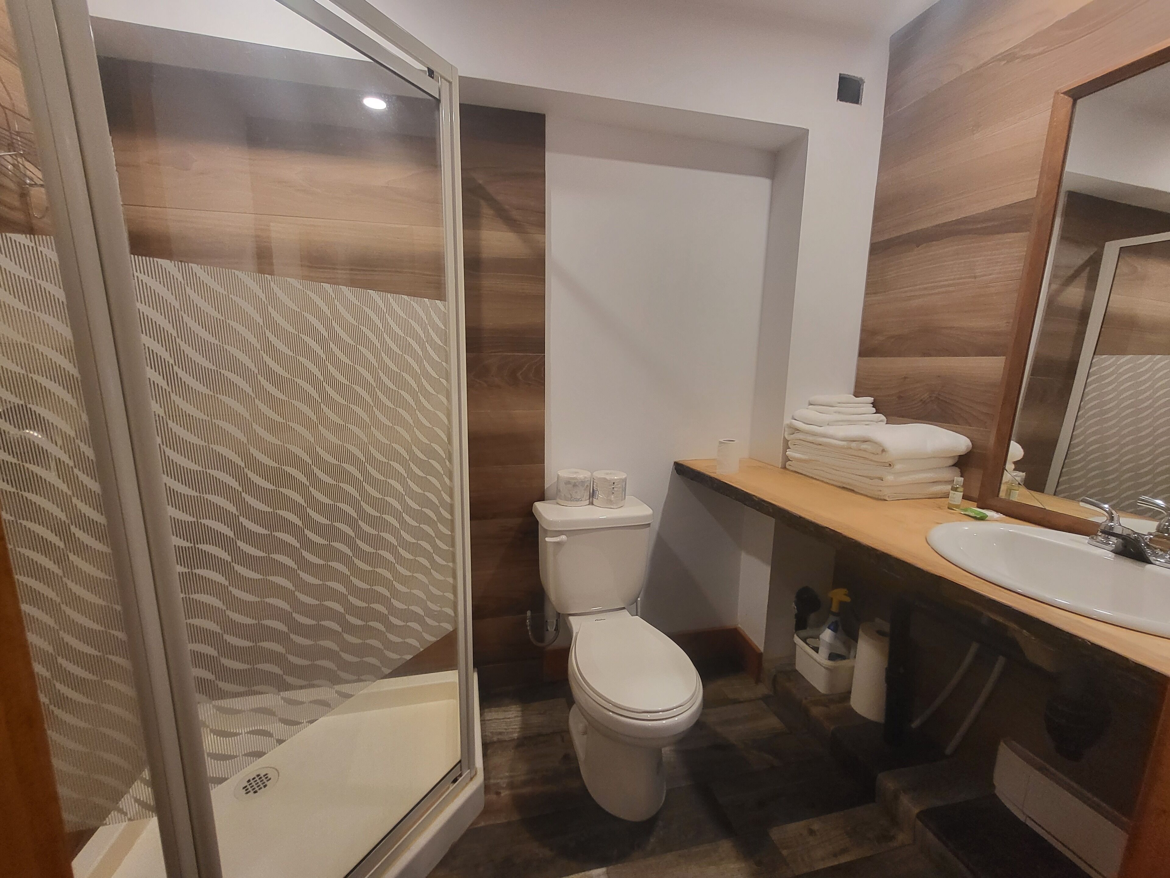 studio suite | 1 bedroom, blackout curtains, free wifi, bed sheets