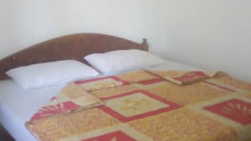 Deluxe Double Room, 1 King Bed | Free WiFi, bed sheets