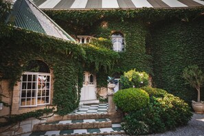 Property grounds - Schoon Huis Manor (Kempton Park)