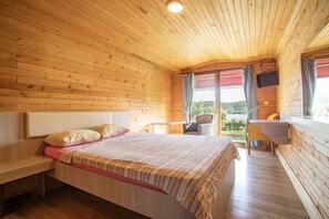 Standard Bungalow | 1 bedroom, premium bedding, laptop workspace, soundproofing