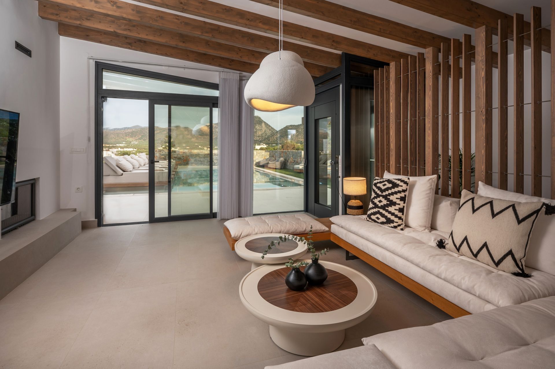 Panoramic Villa | Living area | 30-inch Smart TV with satellite channels, fireplace, video game console