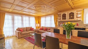 Kisseye Edelweiss - Three-Bedroom Apartment (ground floor)