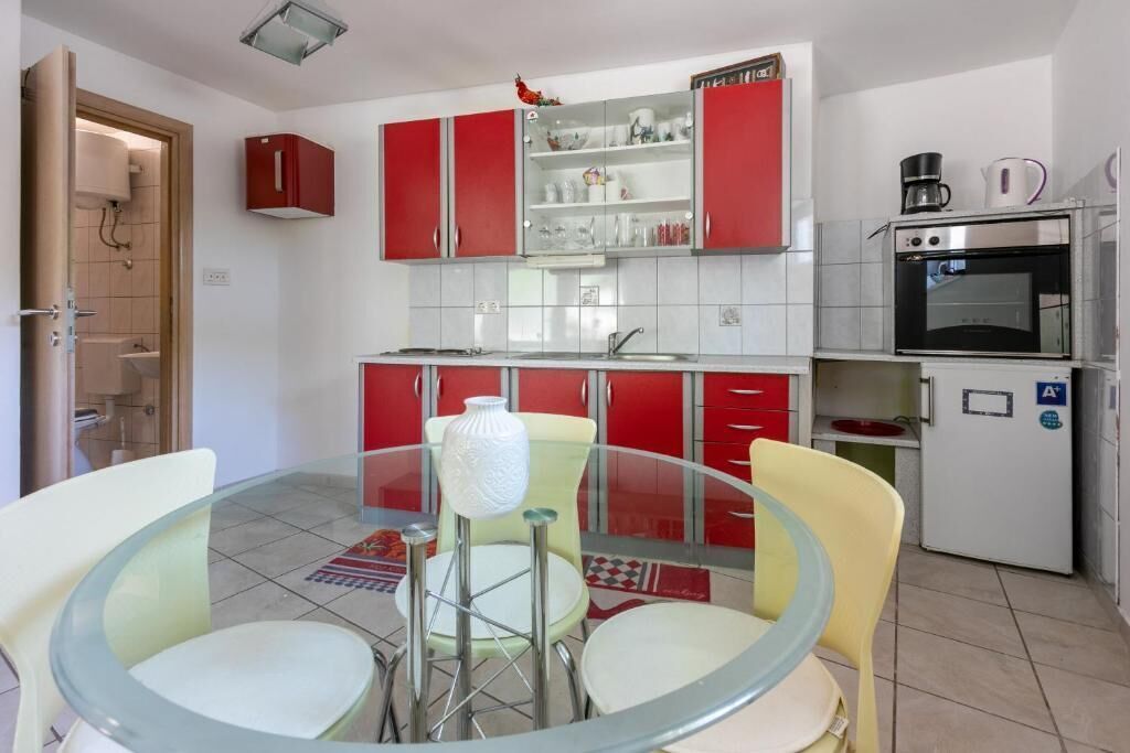 Apartamento (A1) | Cocina privada | Máquina de café espresso, cafetera o tetera, frigorífico y microondas