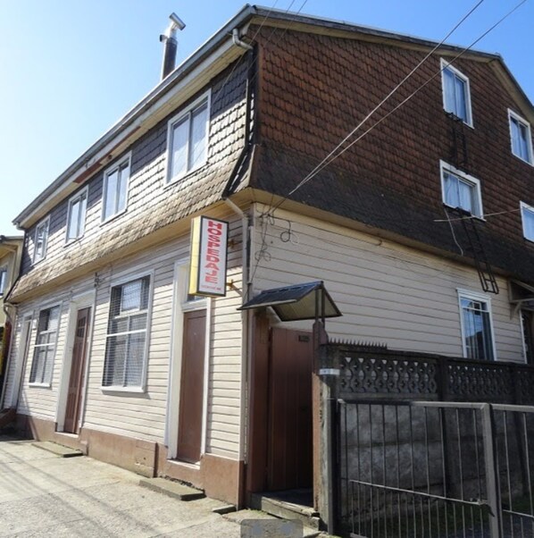 숙박 시설 정면