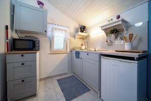 Studio (A3) | Private kitchen