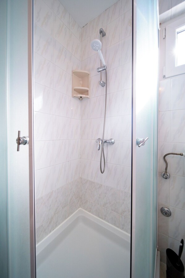 Apartment (A1) | Badezimmer