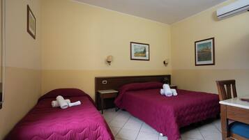 Minibar, coffres-forts dans les chambres, bureau, chambres insonorisées