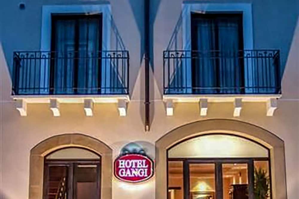 Hotel Gangi