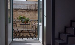 舒适四人房 | 阳台