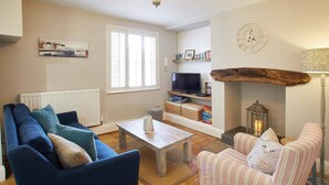 Two-Bedroom Apartment | Living area - The Gulls Nest (Whitby)