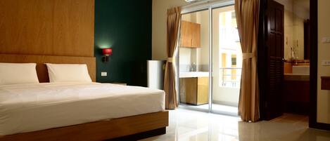 Standard Double Room | Blackout drapes, bed sheets