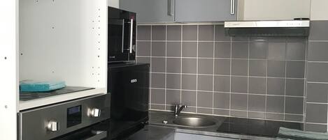 Fridge, microwave, oven