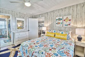 4 bedrooms, iron/ironing board, free WiFi, bed sheets