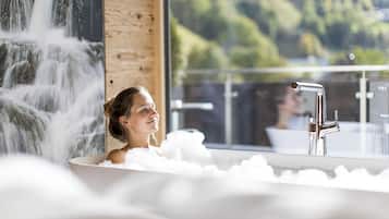 Honeymoon Room, 1 Bedroom | Hypo-allergenic bedding, in-room safe, blackout drapes, soundproofing