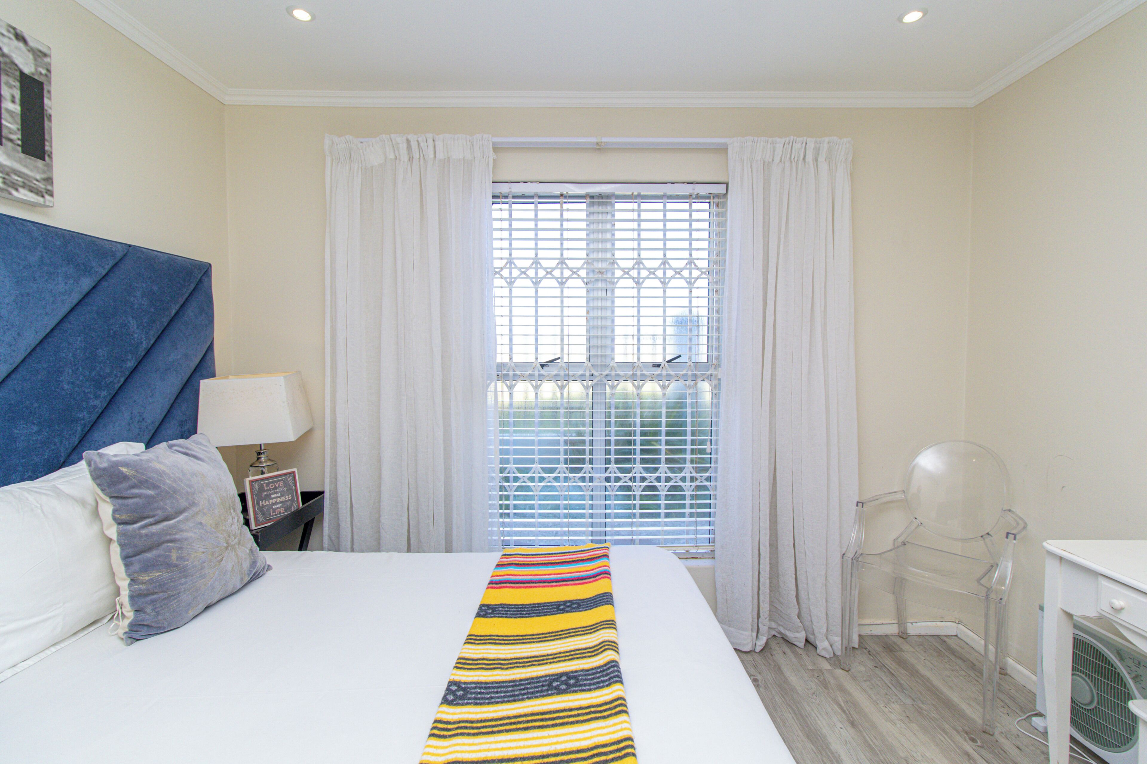 Luxury Apartment, Garden View (Beachfront) | 2 bedrooms, premium bedding, in-room safe, laptop workspace