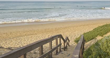 Modern Seaview Apartment