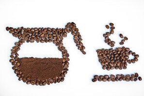 Daily continental breakfast (EUR 10 per person)