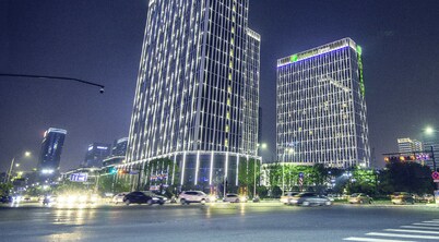 杭州滨江奥体智选��假日酒店