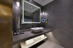 Standard Room, 1 King Bed | Bathroom | Shower, rainfall showerhead, designer toiletries, hair dryer