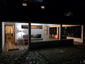 Fachada de la propiedad