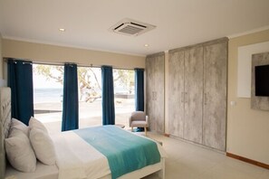 Comfort Double Room, Bay View | Premium bedding, in-room safe, desk, laptop workspace - Hotel Islander Bonaire (Kralendijk)