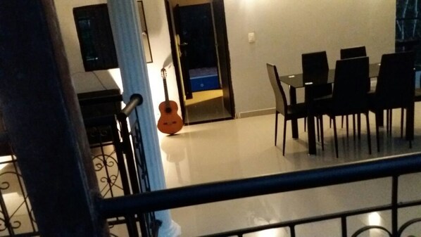 Cabane Confort | Salle de séjour