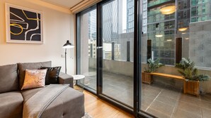 Appartement, 2 slaapkamers | Woonruimte | Smart-tv